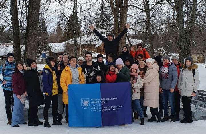 ITIS_KFU's tweet photo. Сегодня ИТИС принял участие в спортивно-оздоровительном выезде на территорию астрономической обсерватории им.Энгельгардта КФУ "Поезд здоровья 2022". 
#ИТИС #КФУ #поездздоровья2022 https://t.co/CZymafN6pu