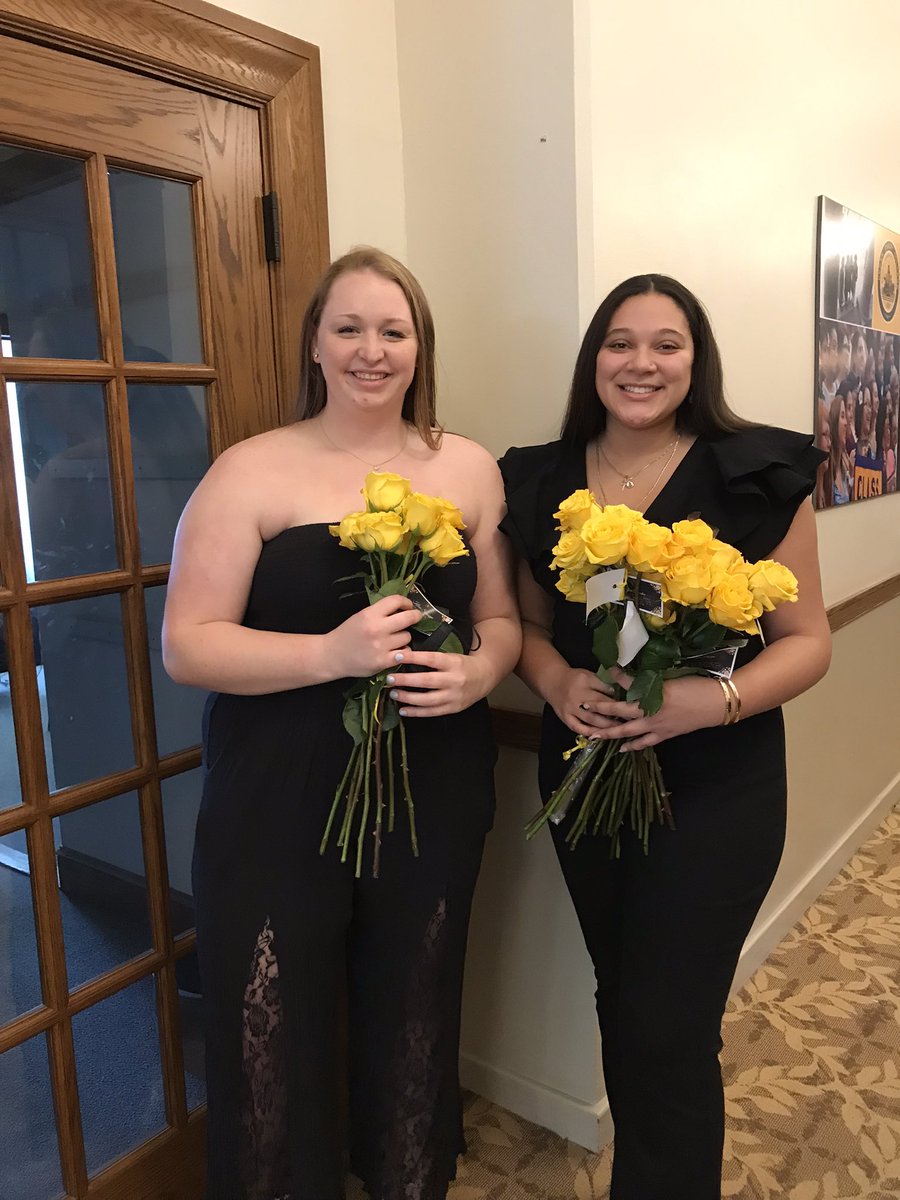 Elizabeth Meade tweet media