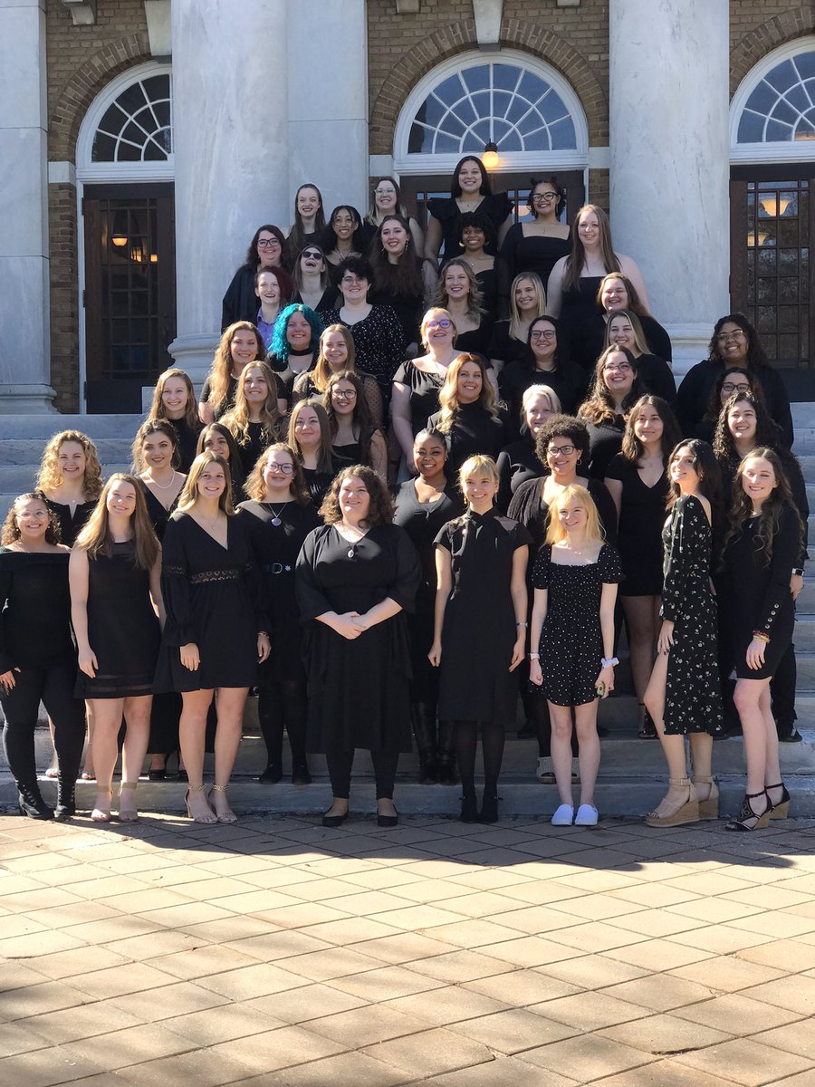 Elizabeth Meade tweet media