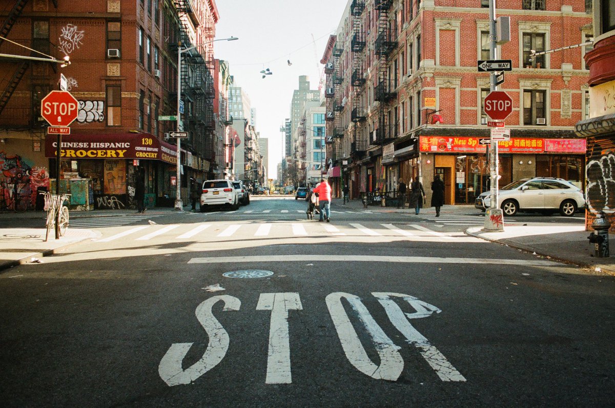 jakob_lr's tweet photo. New York on film https://t.co/6gCcTjZndt