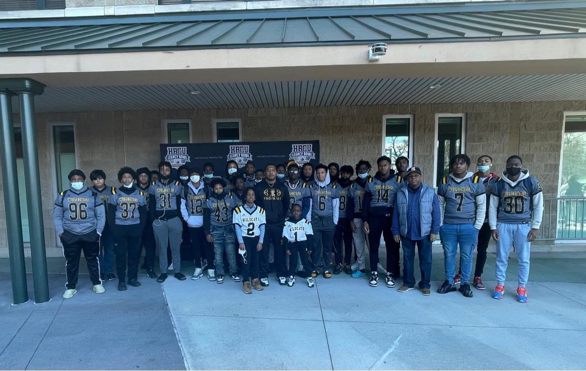 esjballcoach's tweet photo. The HBCU Legacy Bowl was a grEat Experience. The experience was so much bigger than the game. The exposure for everyone involved was invaluable.
#TheE
#LoveMyHBCU
#AlcornBrave
#PrEssAhEad https://t.co/CpoVHB8vl9
