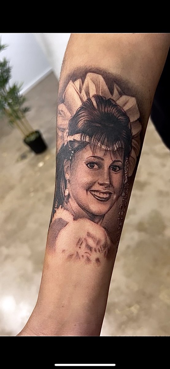 Viccteezy's tweet photo. New piece ✨ ready to finish 😍 https://t.co/AtSpraa5aG