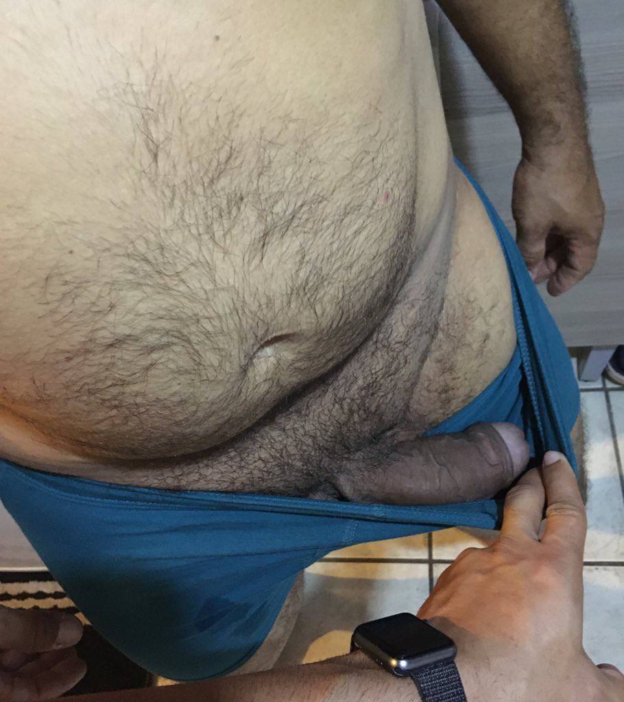 AndresHeXXX2's tweet photo. Esta ves no tuve para pagarle con dinero la cuanta a Don Juan, así que el tuvo que cobrarse a su manera.
#machovergon #HeterosCuriosos #HeterosVergones #vergagruesa https://t.co/PDbBa2CD2K