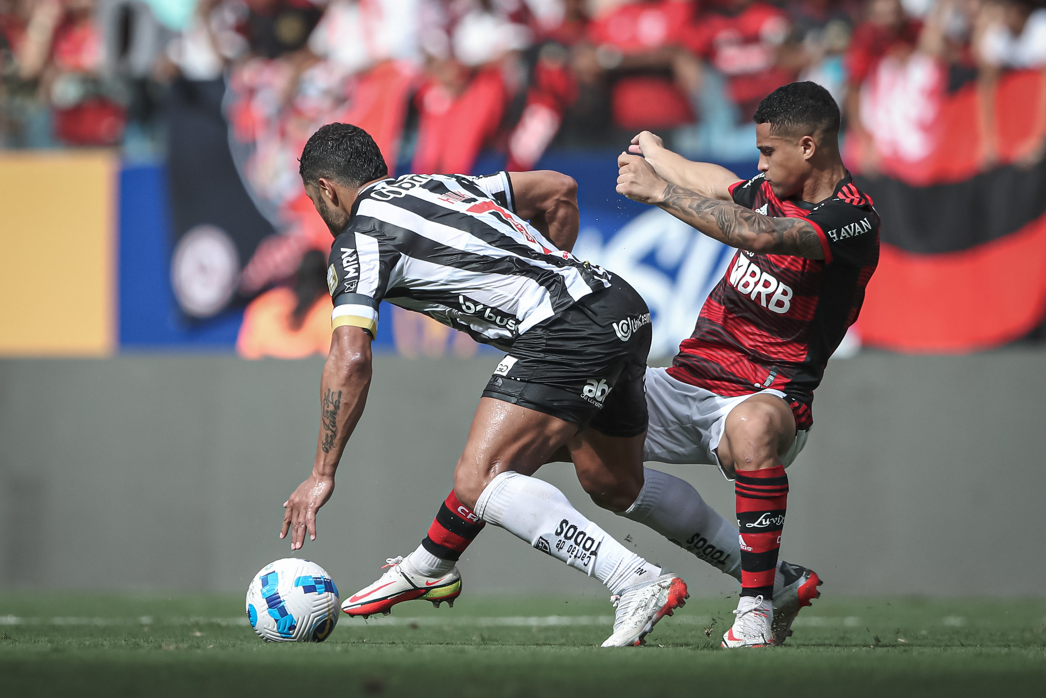 Atlético-MG supera Flamengo nos pênaltis e fatura Supercopa do Brasil