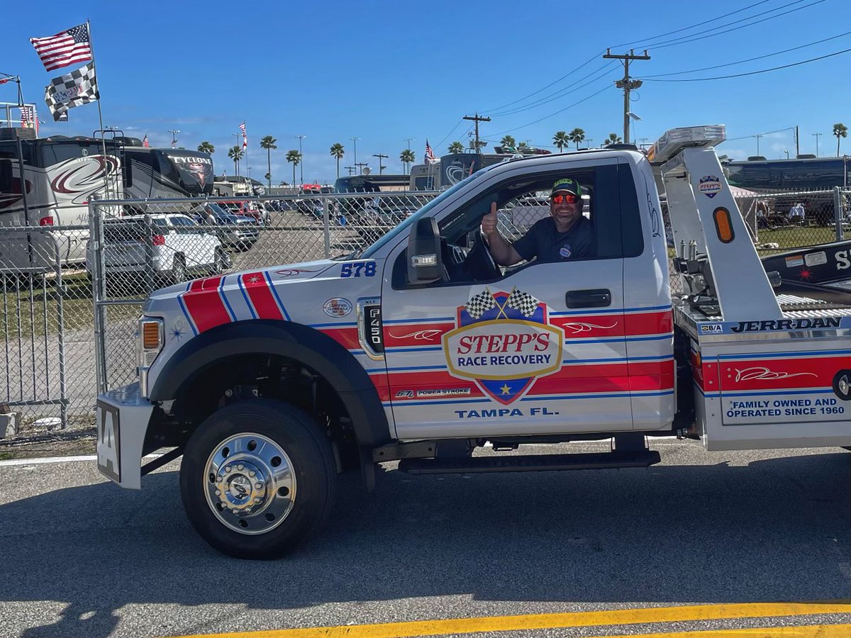 SteppsTowing's tweet photo. The #Stepps Race Team is proud to be a part of the 64th running of the #Daytona500. Drivers start your engines #TeamSTEPPS is ready!🏎
#NASCAR #DaytonaSpeedway #DaytonaSpeedweek #OfficialPartners #RaceTeam #SteppsRaceTeam #OfficialRaceResponder #SteppsTowing #SteppsRaceRecovery https://t.co/zhNaCliIak