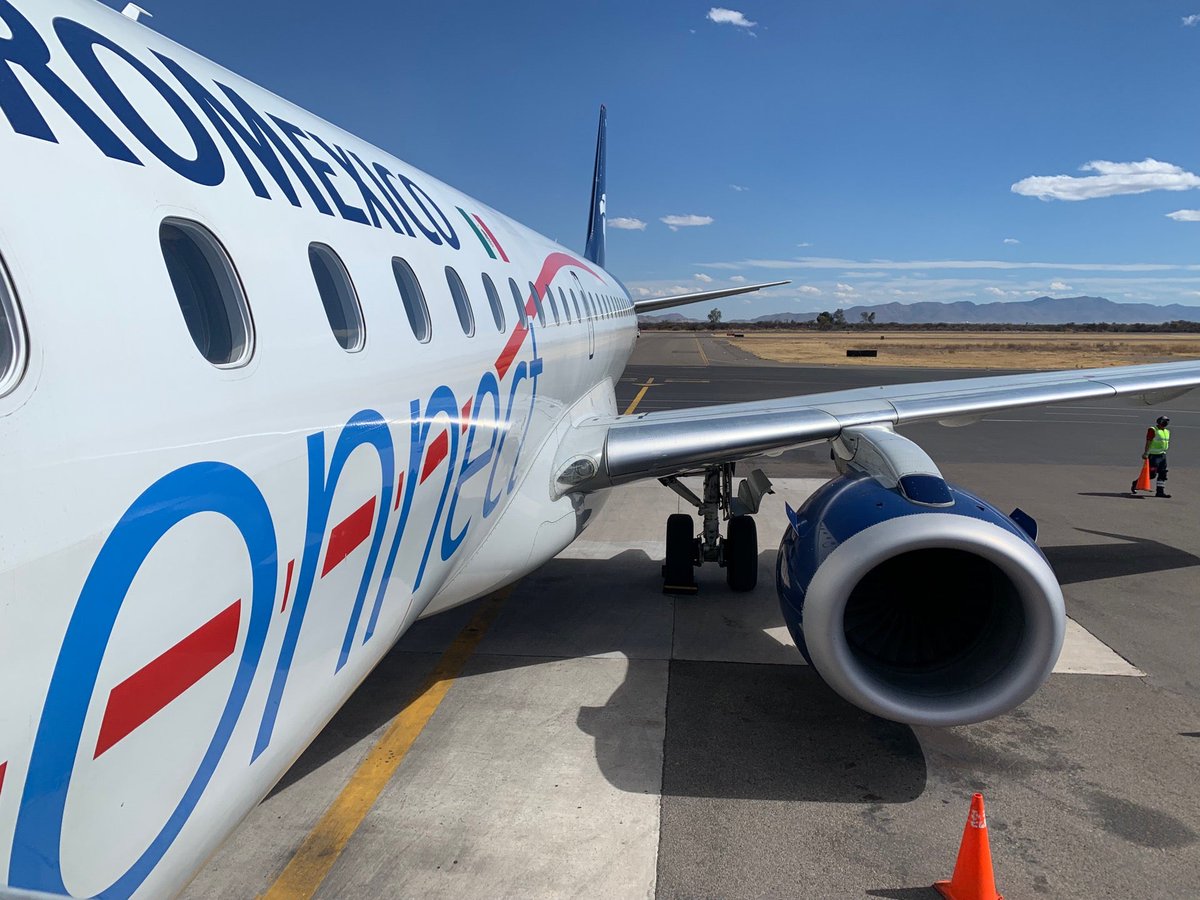 IvanGonzalez7_7's tweet photo. Vámonos… otra vez !!! (@ Aeropuerto Internacional Gral. Guadalupe Victoria (DGO) in Durango, DGO) https://t.co/R6DowzyZ1m https://t.co/GvrJLKVrPU