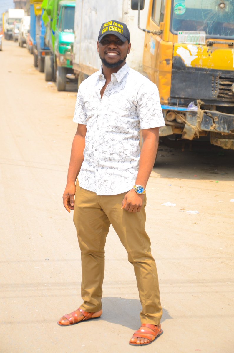 ElMarvConcepts's tweet photo. People will disrespect you, lie to you, use you & break your heart, but no one will ever hurt you more than you hurt yourself by replaying those transgressions in your life forever. - #AzamanForChrist
Lemme bless your eyes before you sleep ππβ£οΈ https://t.co/KHa7AXGuMD