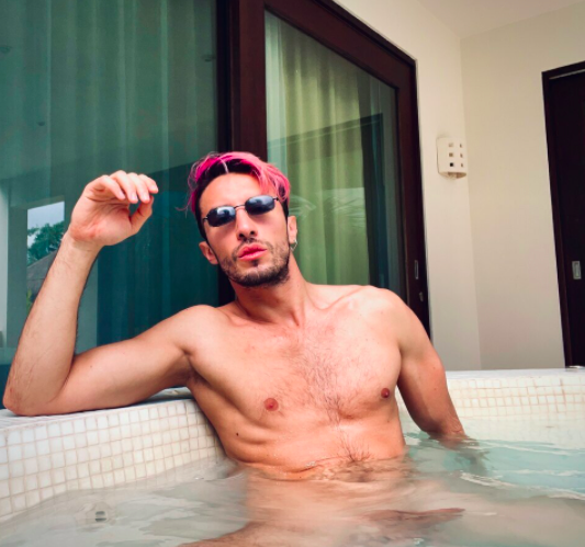 Hi from the jacuzzi 💦💦💦 See more here --> onlyfans.com/thesupercock #onlyfans
