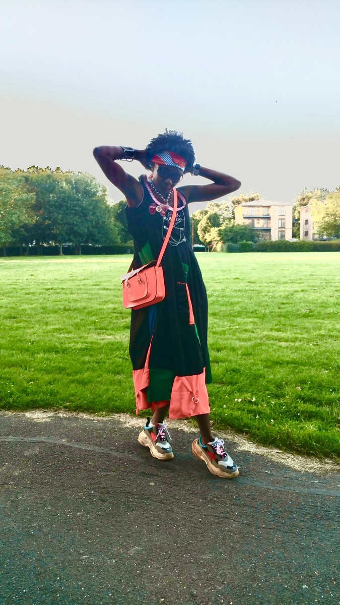 LucyNamayanja's tweet photo. I am so great full for the art and my wild dances. Thank you all for inspiring me a lot, family, great friends, the world, food, the streets, cloths, music etc. With lots of love. Lucy Namayanja. 😁

#counterpointsarts
#ugandahighcommissionlondon
#gallery #uk https://t.co/jDbb1cWYJU