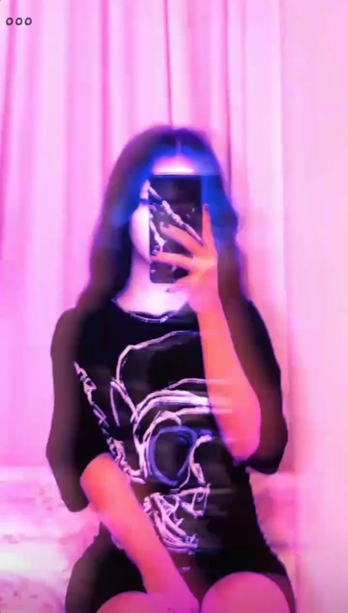 goddesebru's tweet photo. finansal koleler ve daddyler tanitarak mesaj atsiin #finansalkole #finansalkoepek #finansaldestek #maddidestek #sugardady #Sugarmommy #finansalenayi #ayakfetisi #ayakkolesi #mistress #kole https://t.co/EeeKZvNmca