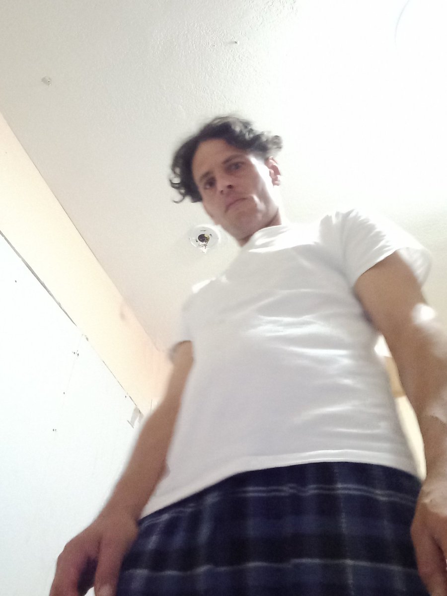 AndrewV665's tweet photo. I got a message your sent threw cuddle comfort...but it was deactivated 
      2Lovelybones00 (deactivated)
"I'm here looking to be the cuddler this site sea for both"
3 Jan" 
If you feel like you want to talk  feel free to contact me at 754261 5973 24/7.
Thank you 
Andrew https://t.co/fP9bk1wnYM