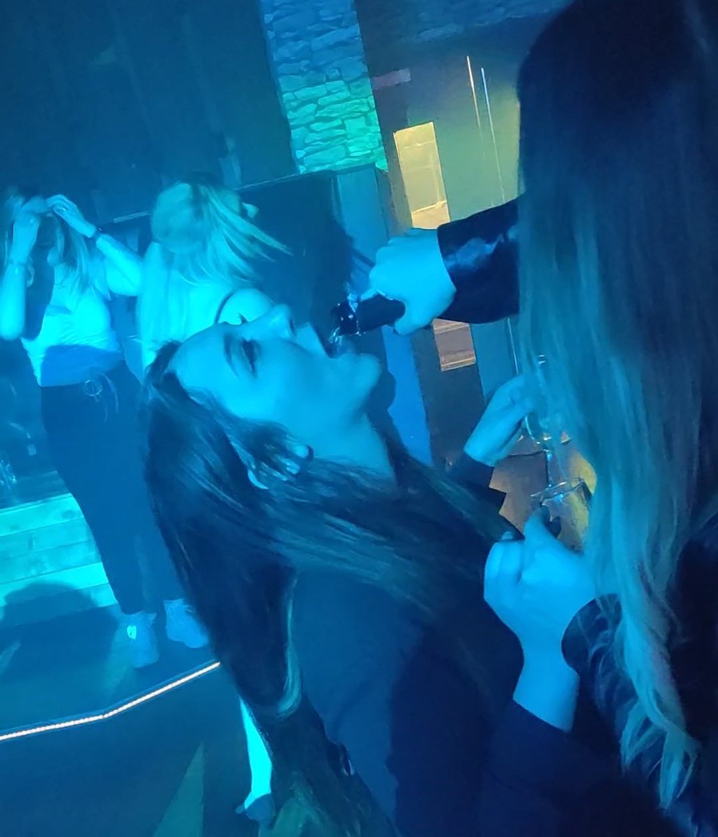 katieloouise_x's tweet image. This weekend has completely ruined me. #hen #birthday #allweekend