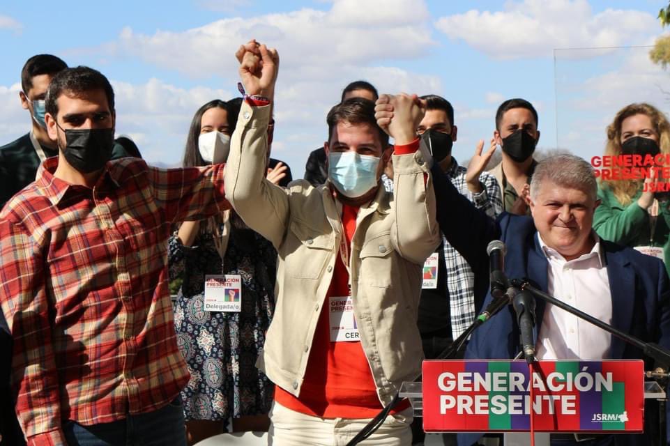 PenchoSSuarez's tweet photo. Enhorabuena 🎉 @MiguelOP_ por tu reelección y a toda la ejecutiva de @jsrmurcia . A mis compañeros de @JSCartagena que se dejarán la piel en esta nueva etapa. En especial a la nueva secretaria LGTBI 🏳️⚧️🏳️🌈 @Mrs_Loretto . #GeneracionPresente https://t.co/eFIz3utjqC