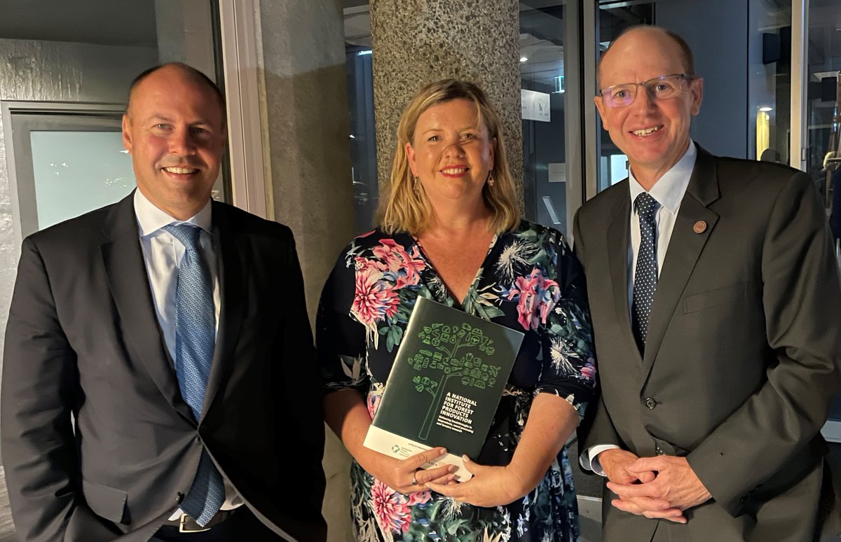 AFPAonline's tweet photo. Thanks to @BridgetArcherMP for organising a briefing for @JoshFrydenberg on the AFPA/@UTAS_ plan to turbocharge new forestry jobs with a National Institute for Forest Products Innovation, headquartered in Launceston! https://t.co/nK3w3NjlJx