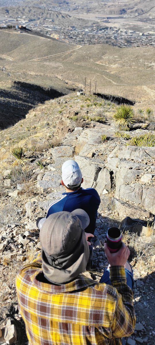 Coach_Obed's tweet photo. Day 54: The trek to recovery is a steep climb. Give yourself options that challenge you. The harder the trek the more rewarding the journey. Not fun if it is easy.  #RoadToRecovery #SundayHike #ThousandSteps https://t.co/wn1ZZ8at7S