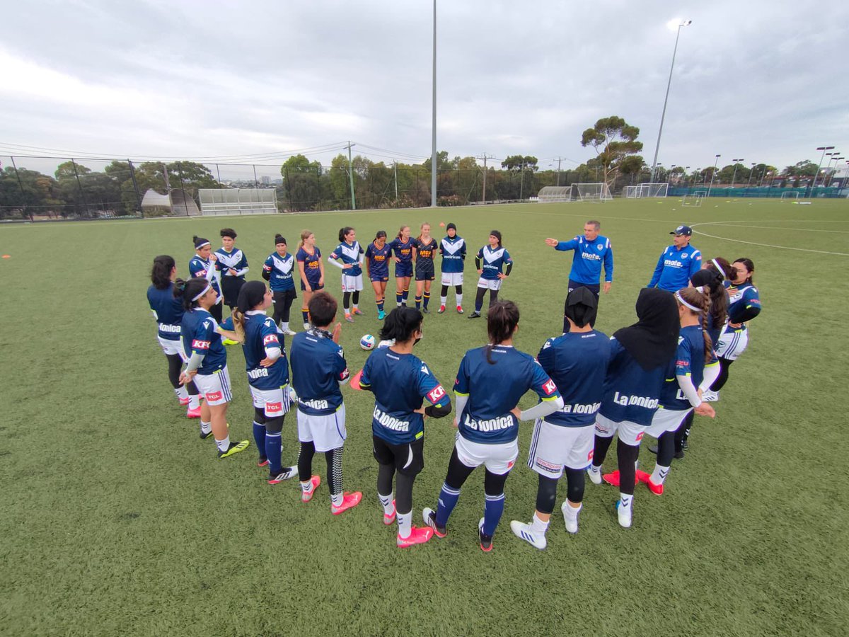 Craig_Foster's tweet photo. Afghan Women’s National Team training yesterday in Melb with @gomvfc Women’s Head Coach, Jeff Hopkins.

Thanks to MV, John Didulica &amp; Kimon Taliadoris @footballvic for giving the players the best opportunity to exert the fundamental right of women to play sport @khalida_popal 💜 https://t.co/fP2OvygHGn