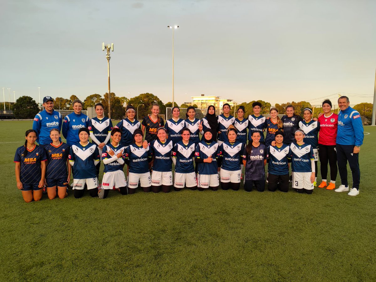 Afghan Women’s National Team training yesterday in Melb with <a href="/gomvfc/">Melbourne Victory</a> Women’s Head Coach, Jeff Hopkins.

Thanks to MV, John Didulica &amp; Kimon Taliadoris <a href="/footballvic/">Football Victoria</a> for giving the players the best opportunity to exert the fundamental right of women to play sport <a href="/khalida_popal/">Khalida Popal</a> 💜