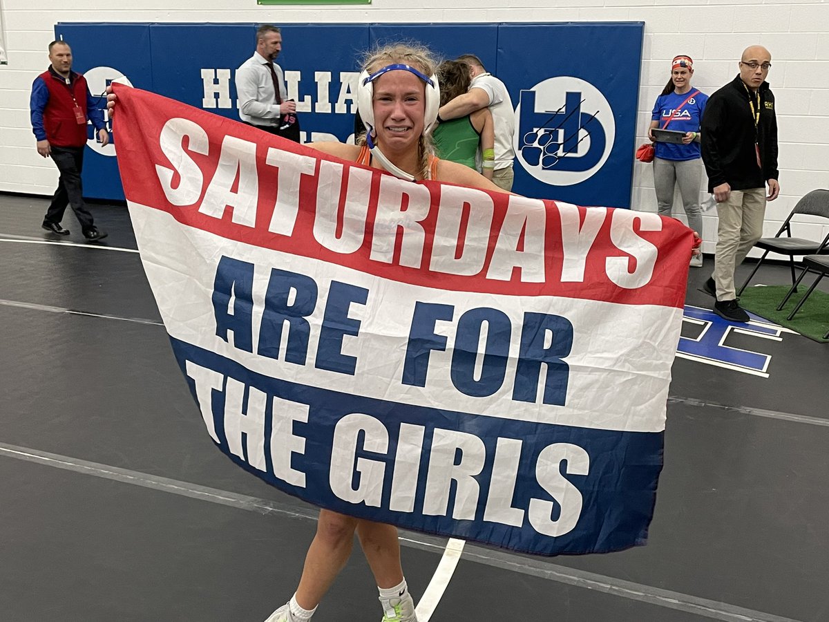 Senior Lexi Simmons dominates with a pin in  her 110 match to finish 5th in the state!  Lexi finished her Orange career as a 3x state qualifier and 2x state placer.  She finishes her 12th grade campaign with 22 wins.  #GirlsState