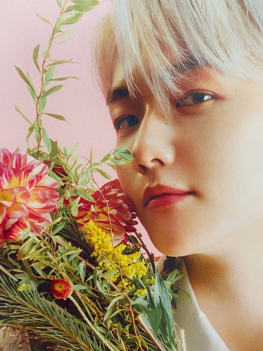 Baekhyun3000_'s tweet photo. ☆Baekhyun🐶 con flores💐 es la combinación perfecta😍 y el lo sabe😘😏

#EXO #weareoneEXO @B_hundred_Hyun @weareoneEXO #OBSESSEDwithBAEKHYUN #BAEKHYUN 

Byungirl💕 https://t.co/VxkoaztucQ