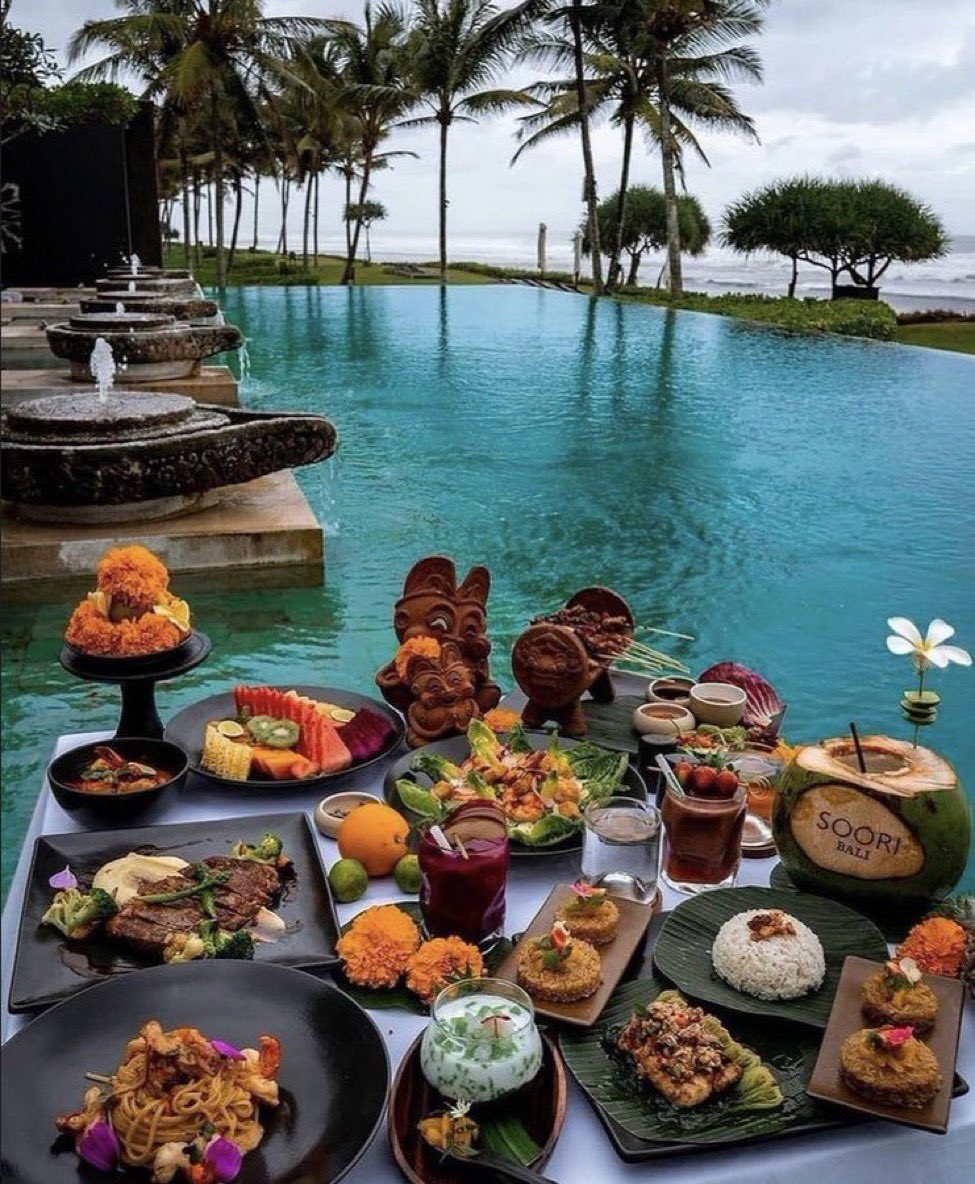 AidelZack's tweet photo. Je veux passer un week-end à Bali https://t.co/THlFEYTHy3
