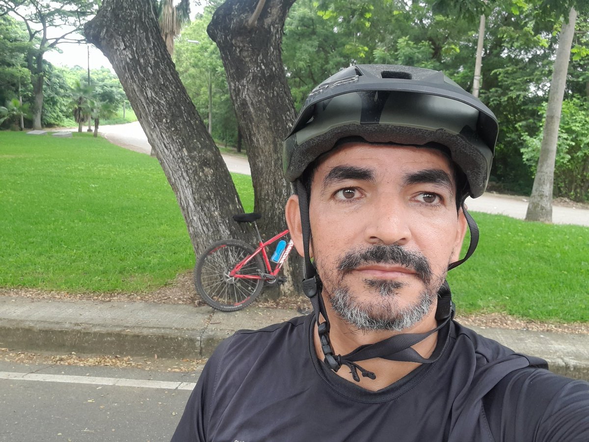 Cidrovo2's tweet photo. Espolbike. Espacio recreativo para ciclistas. El mejor psicólogo,es visitar estos espacios naturales que nos brinda Guayaquil. https://t.co/JCVhiJMJ3P