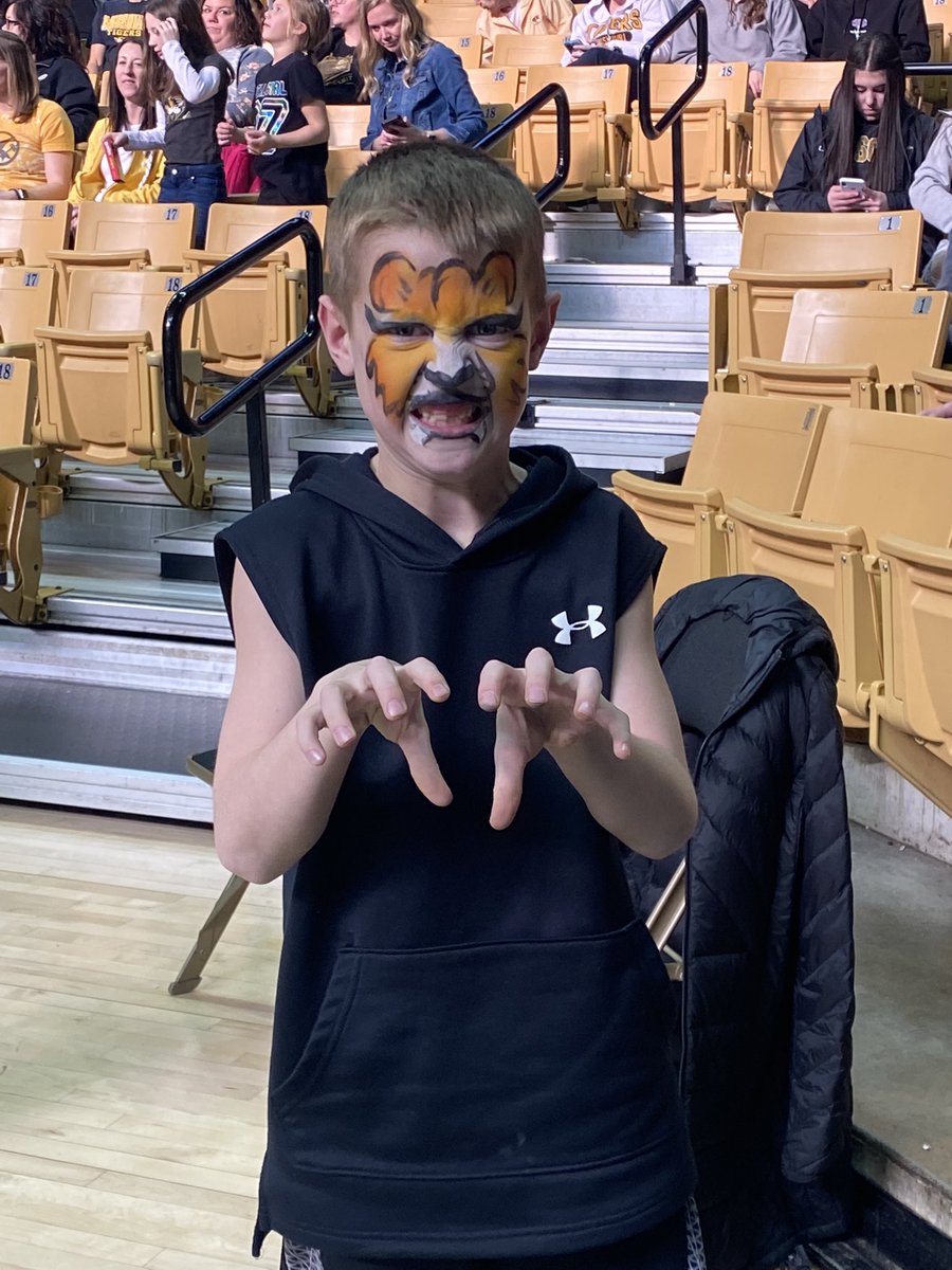 ESL3018's tweet photo. Go Mizzou! #MIZ https://t.co/oJ1Bj7qyg6