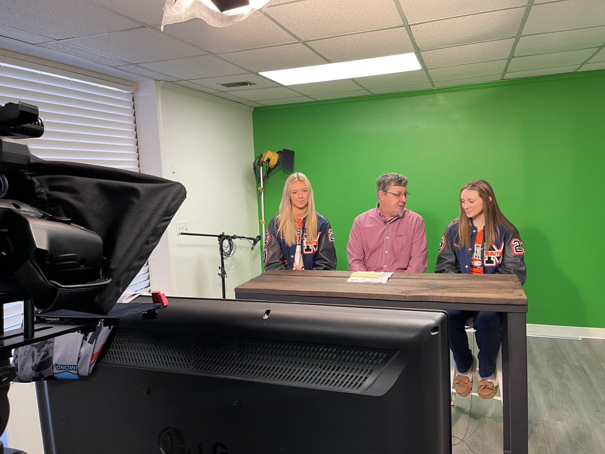 RichmondRsports's tweet photo. RICHMOND REGISTER SPORTS SHOW
A new episode - featuring Madison Southern girls basketball coach Josh Curtis along with seniors Morgan Flannery and Macie Daniels and 8th Hadley French - debuts at 9 pm today
@MSHSLadyEagles https://t.co/wgiLZUX0GT