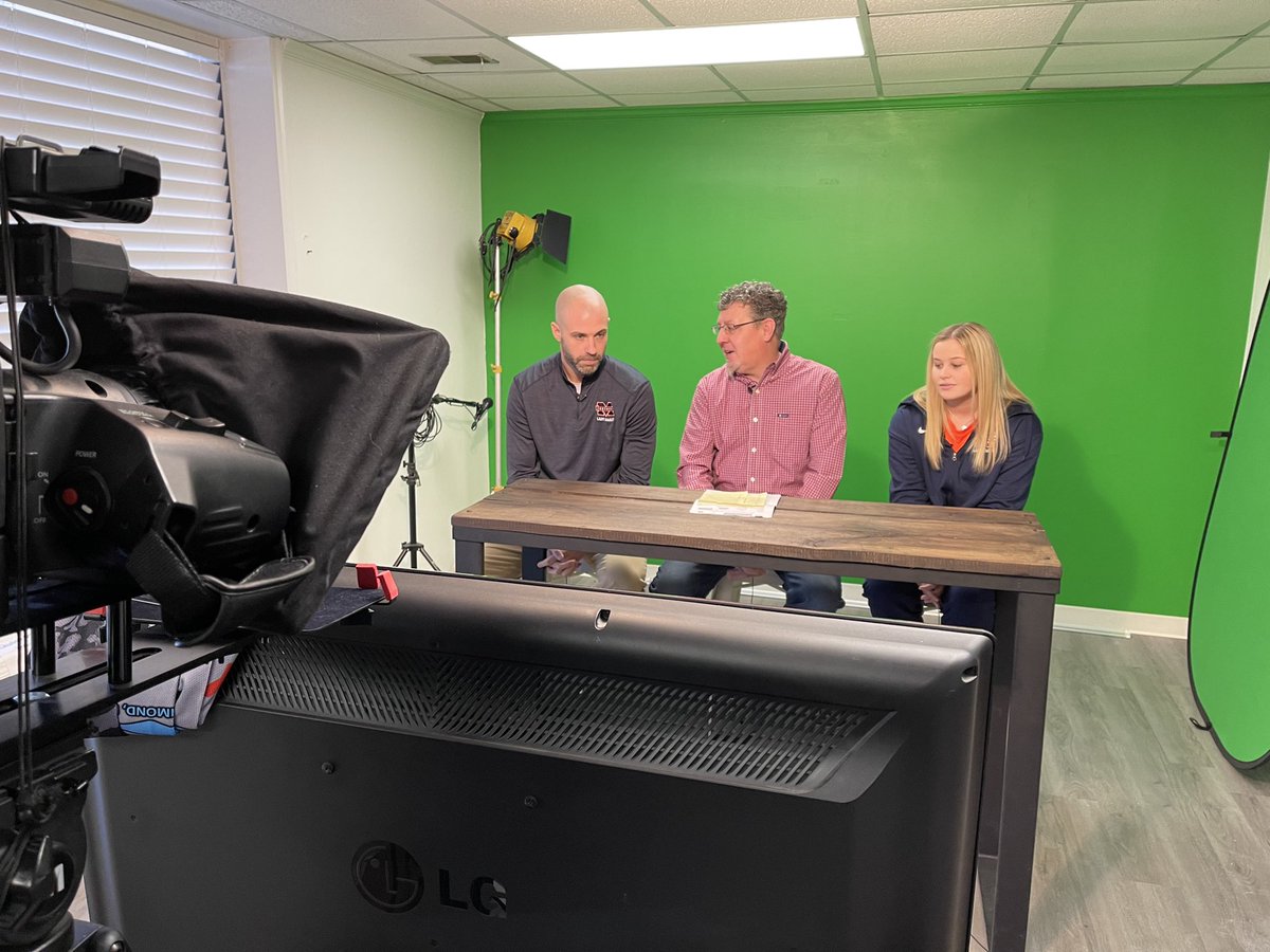 RichmondRsports's tweet photo. RICHMOND REGISTER SPORTS SHOW
A new episode - featuring Madison Southern girls basketball coach Josh Curtis along with seniors Morgan Flannery and Macie Daniels and 8th Hadley French - debuts at 9 pm today
@MSHSLadyEagles https://t.co/wgiLZUX0GT