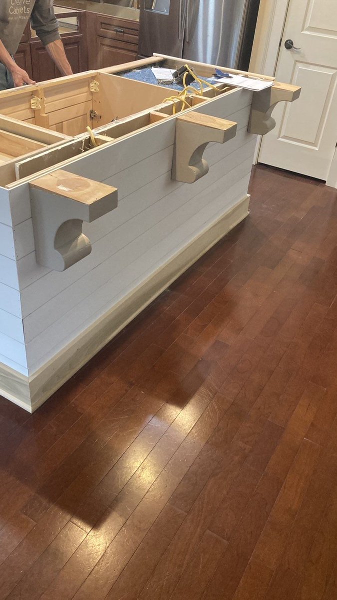 CCFFcompany's tweet photo. Lead Carpenter David Peek adding some final touches to an island we are modifying for a client this week. Adding shiplap or trim can make a big difference. π
#whiteshiplap #modernfarmhousedesign #shiplap
#creativecabinetsff #creativecabinets #kitchenandbath #refinishing https://t.co/nO3gjhVWgY