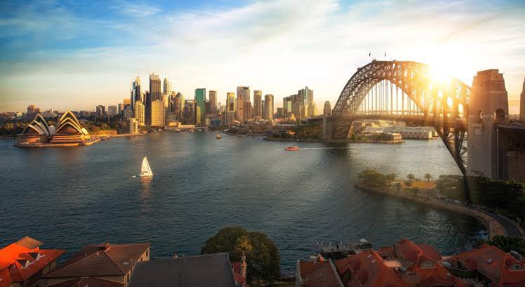 TomMagnier's tweet photo. Amazing to think that prize money now in NSW has risen 127% since 2012. 🇦🇺 hosts some 72 races worth $1,000,000.00 or more. City meetings on Saturday to have a minimum of $150,000. Gr.1’s no less than $600,000.. It’s time to book your flights to @inglis_sales https://t.co/zwUPon7GWG