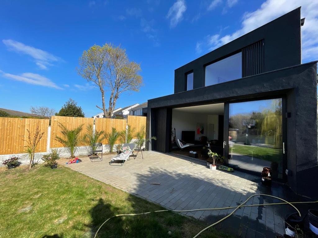 M_Architecture's tweet photo. Side garden house we completed last year!! #RoomToImprove https://t.co/IEgoRHhQyQ