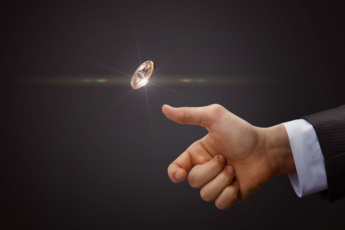 MoonFlip tweet media