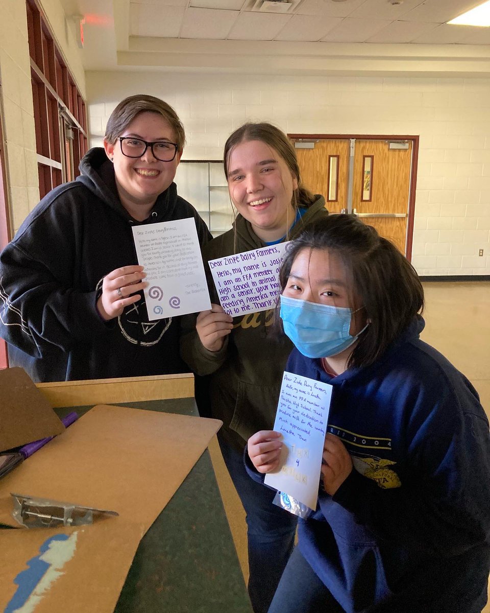 bashaffa's tweet image. We had an awesome time at the chapter meeting doing DIY t-shirts, writing letters to dairy farmers, and playing dodgeball. Thanks to everyone who came!