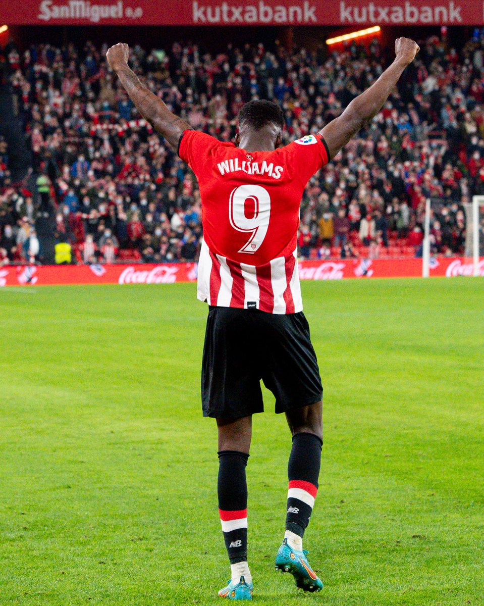 AthleticClub's tweet photo. 𝗭𝗨 𝗭𝗔𝗥𝗔 𝗡𝗔𝗚𝗨𝗦𝗜𝗔 ❤️

#AthleticRealSociedad #AthleticClub 🦁 https://t.co/yF5vfdsOVf