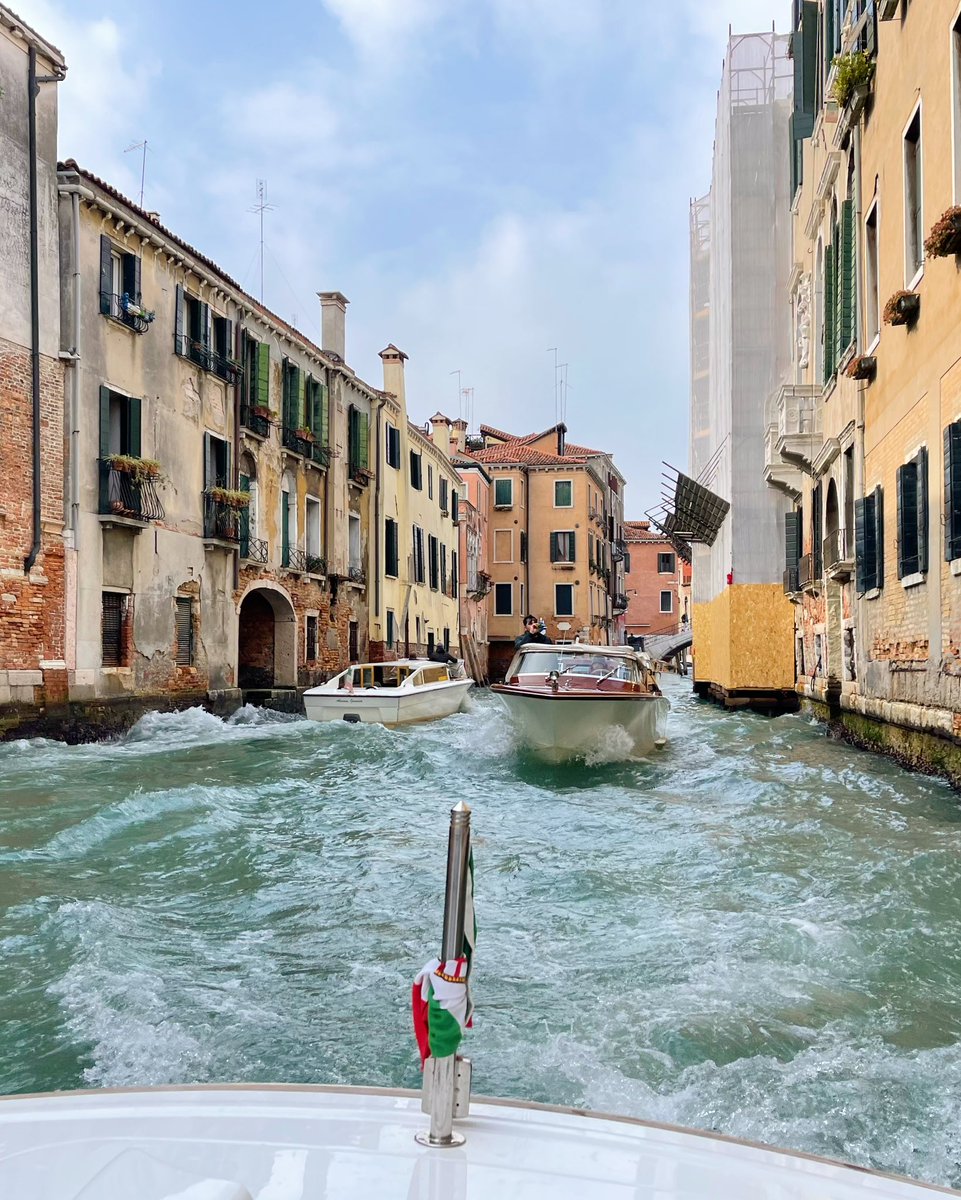 Moscerina's tweet photo. We decided to take a last minute trip to Venice https://t.co/I92hbEQGCe