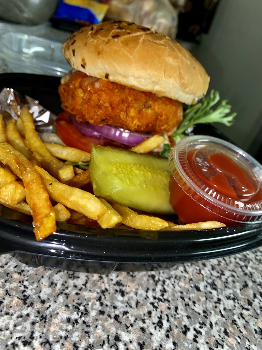 1804Kitchen's tweet image. Salmon Burger.. 🤤🔥🇭🇹🙌🏾.. Come get right