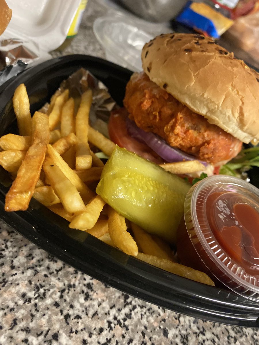 1804Kitchen's tweet image. Salmon Burger.. 🤤🔥🇭🇹🙌🏾.. Come get right