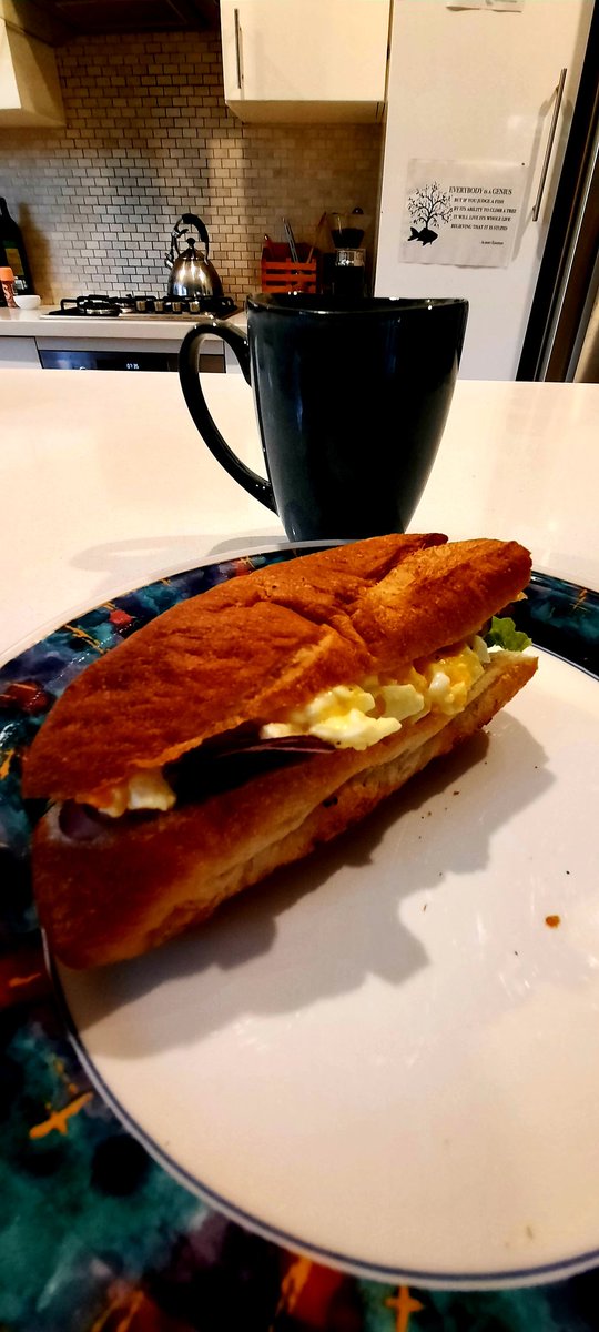 phoenixx_gold's tweet photo. Starting off the day right - with a coffee and a baguette sandwich!
#breakfast #coffee #morningthings https://t.co/8Q1Eir8Mi0