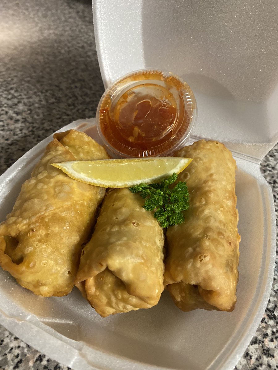 1804Kitchen's tweet image. Lamb Egg Rolls.. 🤤🔥🇭🇹🙌🏾. #Haitianfood#mouthwatering#manjelakay#homecooking#thebest#1804#haiti#instafood#explore#Caribbeanfood#atl#atlantaeats#atlfoodies#foodblog#foodporn#haitianart#catering#creole#chefzoe#cheflife#entrepreneurs