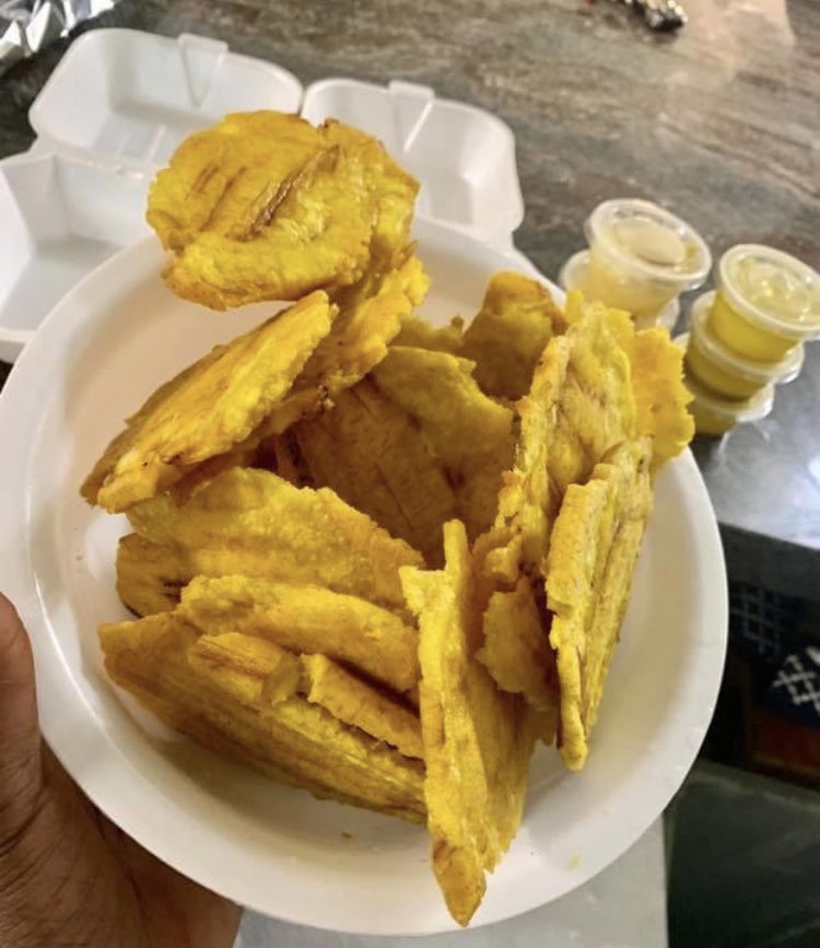 1804Kitchen's tweet image. I make the best Fried Crispy Plantains. 🔥🇭🇹🤤🙌🏾.. #Haitianfood#mouthwatering#manjelakay#homecooking#thebest#1804#haiti#instafood#explore#Caribbeanfood#atl#atlantaeats#atlfoodies#foodblog#foodporn#haitianart#catering#creole#chefzoe#cheflife#entrepreneurs
