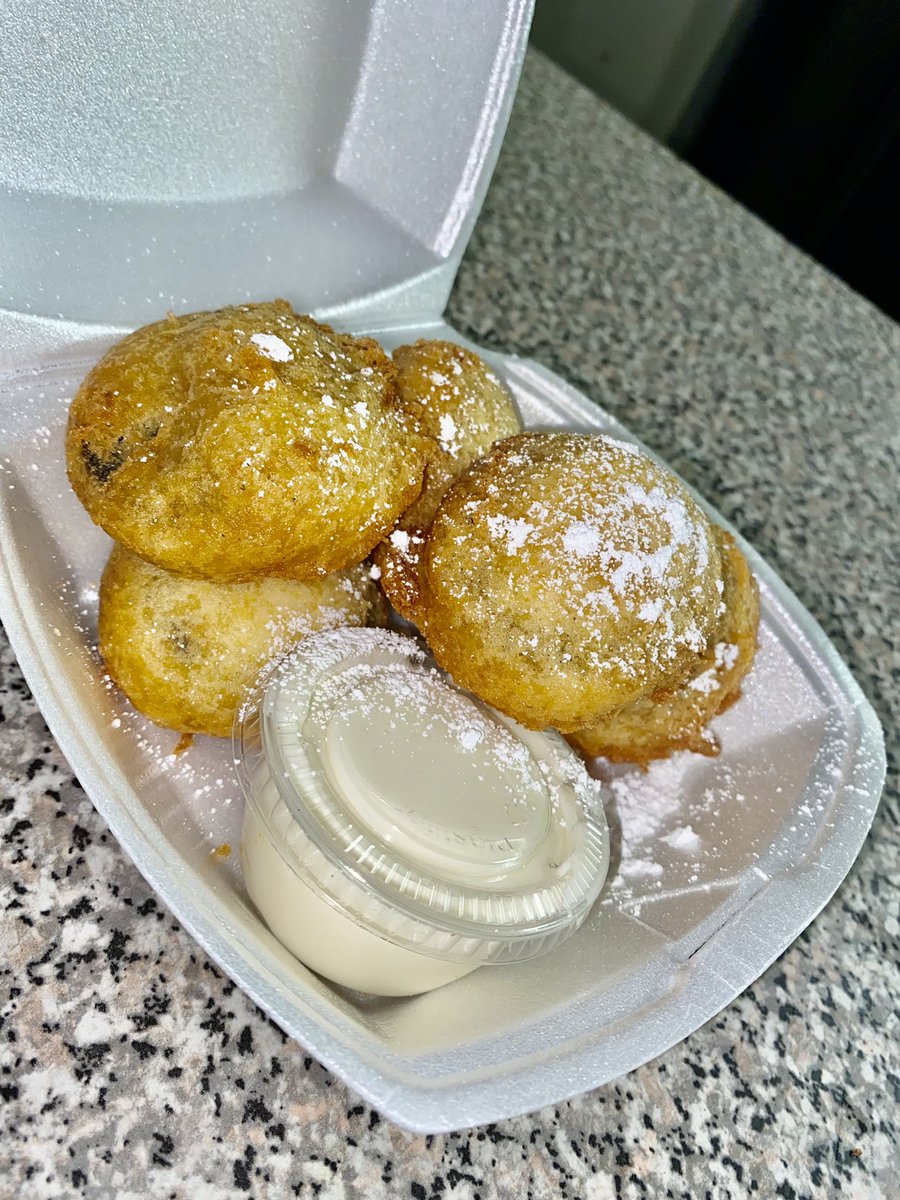 1804Kitchen's tweet image. Fried Oreos.. 🔥🤤.. #Haitianfood#mouthwatering#manjelakay#homecooking#thebest#1804#haiti#instafood#explore#Caribbeanfood#atl#atlantaeats#atlfoodies#foodblog#foodporn#haitianart#catering#creole#chefzoe#cheflife#entrepreneurs