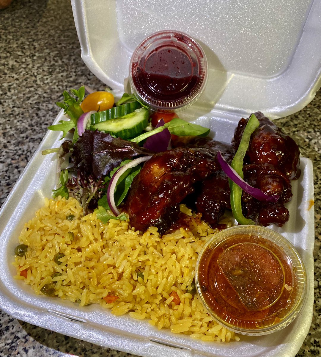1804Kitchen's tweet image. Bbq Chicken with Yellow Island Veggie Rice.. 🔥🤤🇭🇹🙌🏾.. #Haitianfood#mouthwatering#manjelakay#homecooking#thebest#1804#haiti#instafood#explore#Caribbeanfood#atl#atlantaeats#atlfoodies#foodblog#foodporn#haitianart#catering#creole#chefzoe#cheflife#entrepreneurs