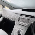 雪国で車のドアや窓を開けて放置していると？車内が雪まみれになる!