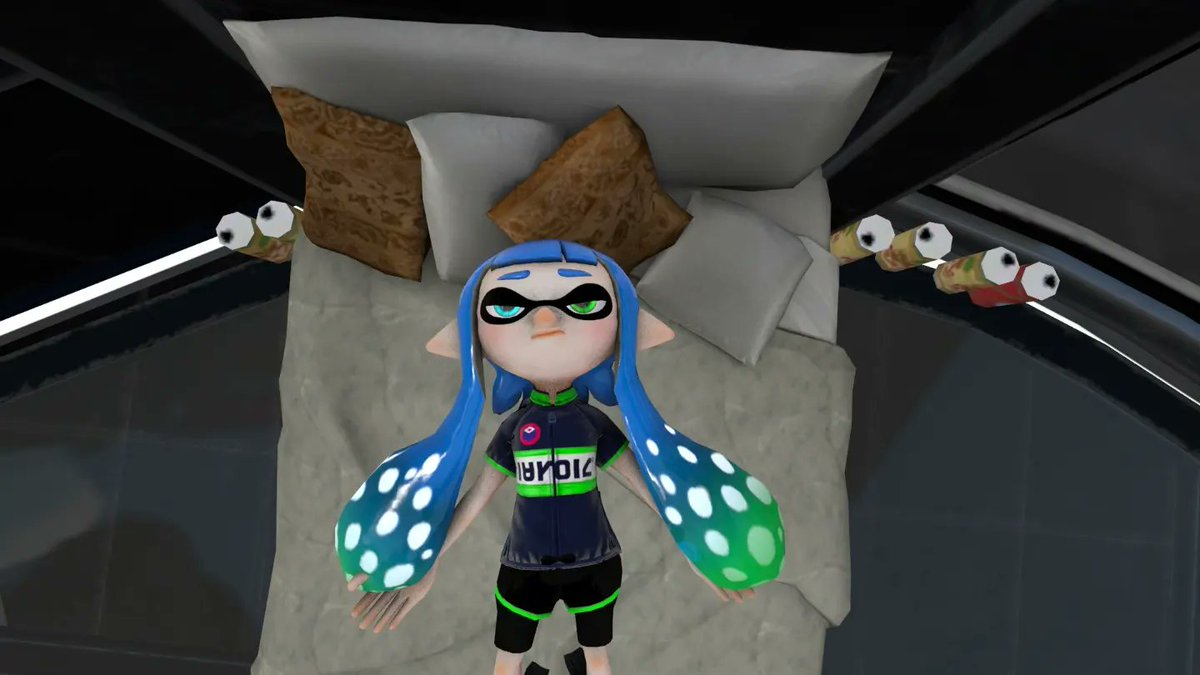 Kill1obo's tweet photo. Roller skates incident https://t.co/g9PWuUobFe