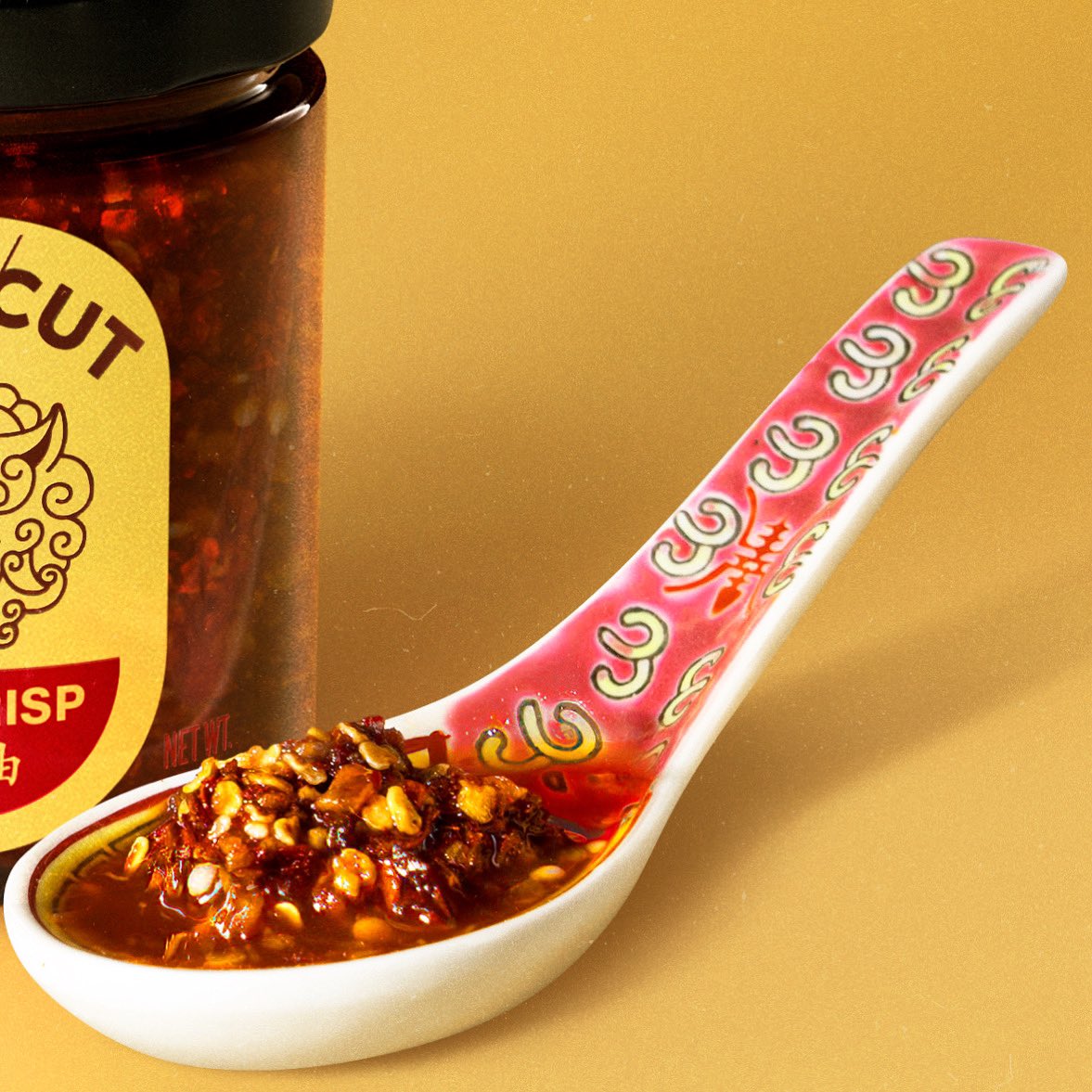 pyodaisy's tweet photo. I was today years old when I realized the insanely high sodium + sugar content in my beloved chili crisps. Stoked for the launch of BowlCut — a new Asian sauce brand created by restaurant kids. Natural ingredients, no artificial additives, 60% lower sodium than others 😮‍💨🌶 https://t.co/4IMWCbmCqL
