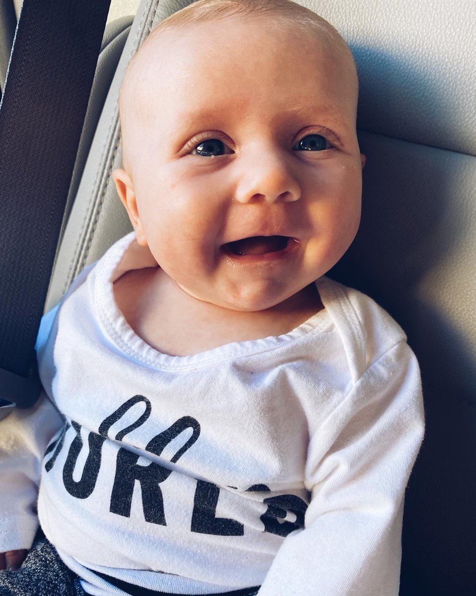 RespectSMGomez's tweet photo. Why does our 2 &amp; a half month old look like such a big kid? 🥺😭❤️ https://t.co/7j51w3mzuy
