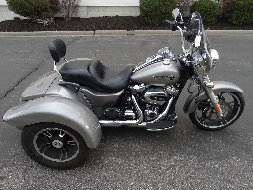 NotmanClarke's tweet photo. New bike. https://t.co/AjL5KmLpJf