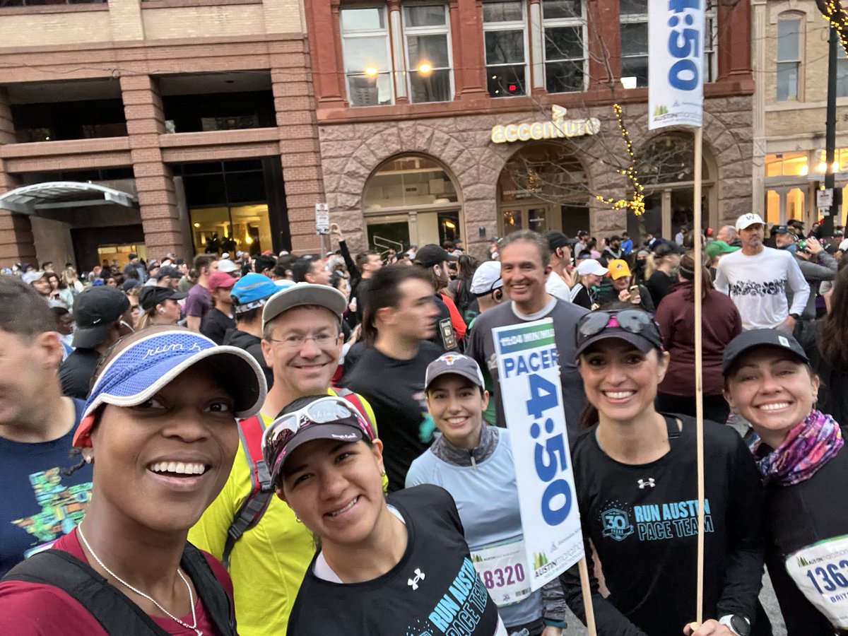 scottccote's tweet photo. Just ran @austinmarathon and met great fellow runners #running #AustinMarathon https://t.co/RgosPfw8UW