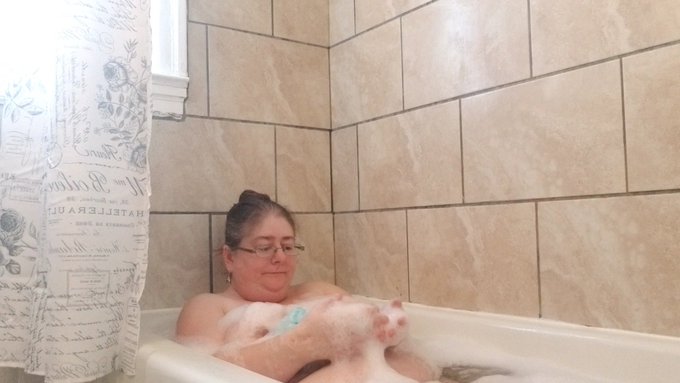 New Star - BBWjuniperjiggles's pics and videos Vault 4K - Latest Update FMEx7dMXsAU9nnx jpg:small image