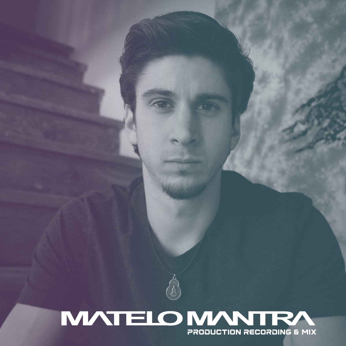 New town, new home, new projects!! 🎼
#homestudio #music #promotion #musician #artist #profilepic #musicproduction #mix